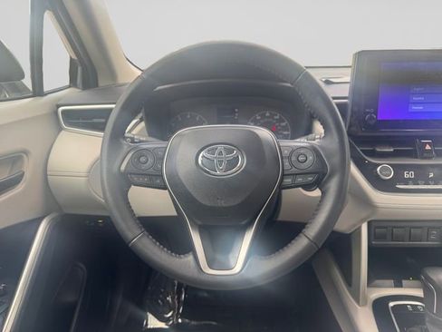 Certified 2024 Toyota Corolla Cross LE FWD image 12