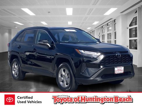 Certified 2025 Toyota RAV4 XLE FWD image 1