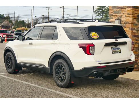 Used 2022 Ford Explorer ST image 5