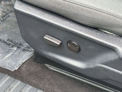 Used 2025 Ford F150 XLT w/ Equipment Group 301A Standard image 19