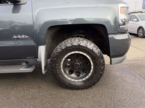 Used 2018 Chevrolet Silverado 1500 High Country image 7