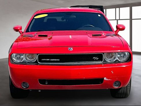 Used 2009 Dodge Challenger R/T RWD image 4