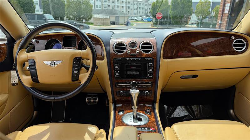 Used 2006 Bentley Flying Spur Flying Spur AWD/4WD image 26