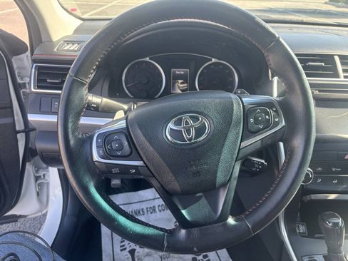 Used 2017 Toyota Camry SE FWD image 12