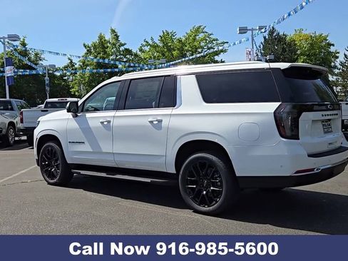 New 2026 Chevrolet Suburban LT w/ Comfort Package AWD/4WD image 8