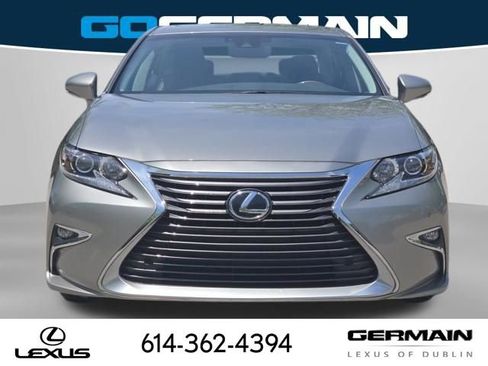 Used 2017 Lexus ES 350 w/ Premium Package FWD image 4