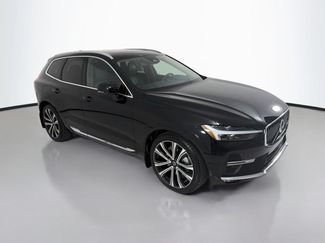 Used 2023 Volvo XC60 B5 Ultimate AWD/4WD video 1