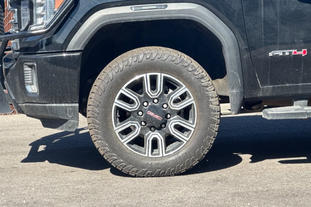 Used 2022 GMC Sierra 2500 AT4 AWD/4WD image 10