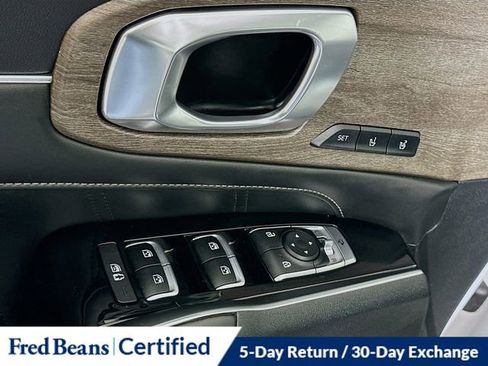 Used 2022 Kia Sorento SX Prestige image 20