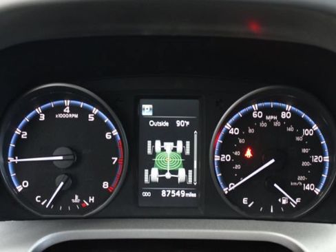 Used 2017 Toyota RAV4 LE w/ All Weather Liner Package AWD/4WD image 19