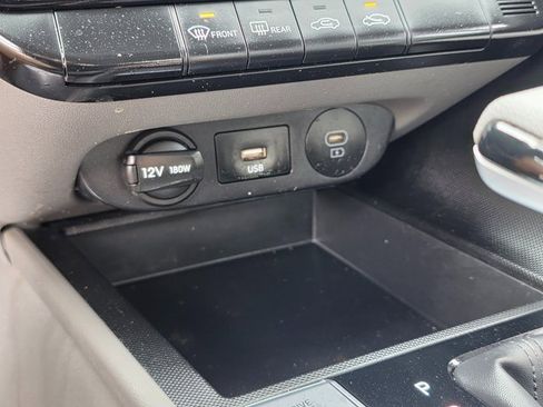 Certified 2024 Hyundai Elantra SEL image 29