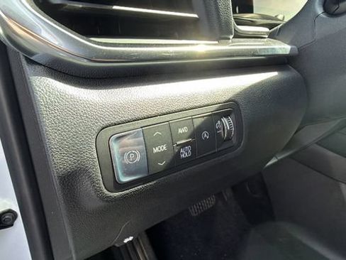New 2026 GMC Terrain Elevation w/ Elevation Premium Package AWD/4WD image 17