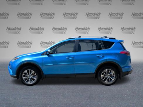 Used 2018 Toyota RAV4 XLE AWD/4WD image 10