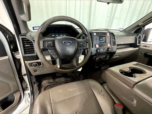 Used 2016 Ford F150 XL w/ Equipment Group 101A Mid image 14