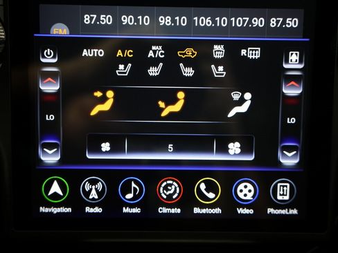 Used 2017 Ford Mustang GT Premium image 24