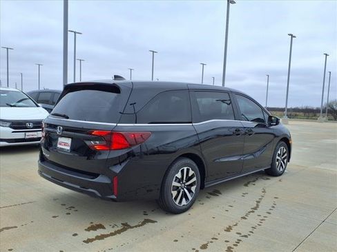 New 2026 Honda Odyssey EX-L image 4