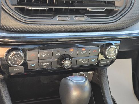 Used 2022 Jeep Compass Trailhawk w/ Sun and Sound Group image 19