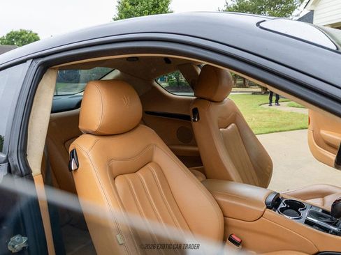 Used 2011 Maserati GranTurismo S RWD image 38