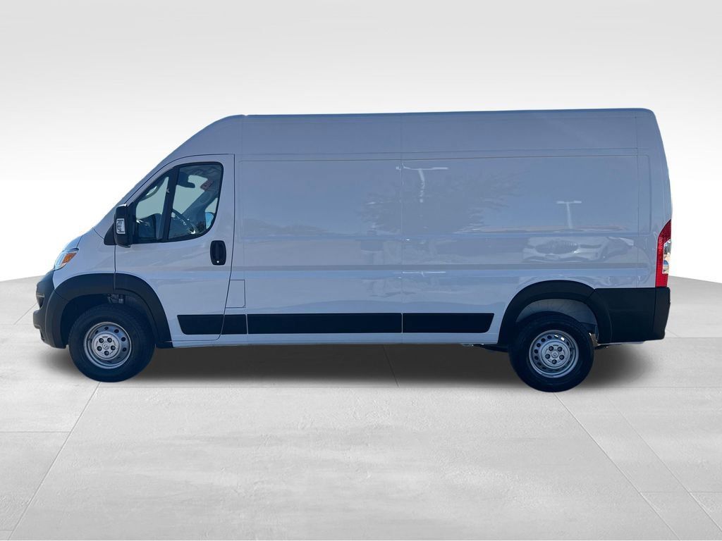 Used 2025 RAM ProMaster 2500 FWD image 2