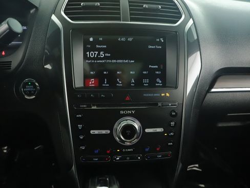 Used 2018 Ford Explorer Limited w/ Equipment Group 301A image 11