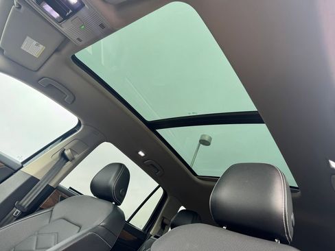 Used 2024 Volkswagen Atlas SE image 10