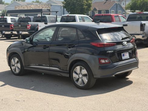 Used 2021 Hyundai Kona SEL FWD image 4