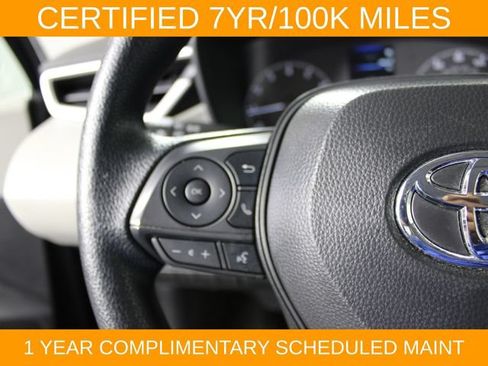 Used 2025 Toyota Corolla LE w/ Convenience Package FWD image 18