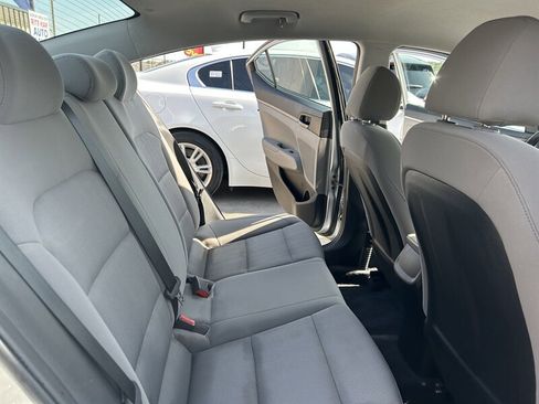 Used 2018 Hyundai Elantra SE w/ SE Connectivity Package 04 image 32