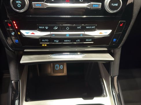 Used 2022 Ford Explorer ST w/ ST Street Pack image 33