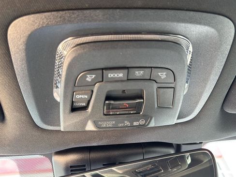 Used 2025 Toyota Crown Limited w/ Advanced Technology Package AWD/4WD image 17