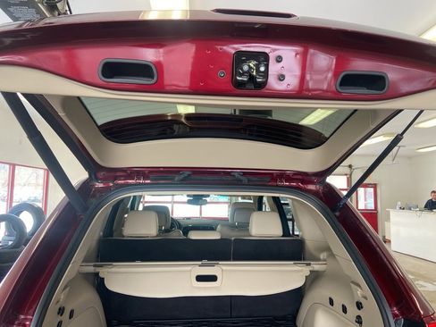 Used 2021 Jeep Grand Cherokee Limited w/ Trailer Tow Group IV image 14