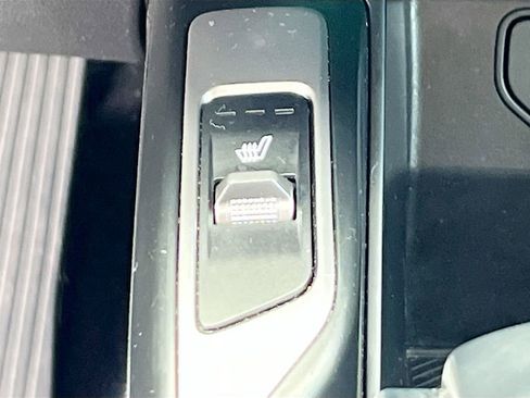 Certified 2024 Kia Sorento S FWD image 27