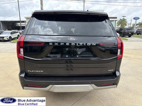 Used 2025 Ford Expedition Max Platinum AWD/4WD image 9