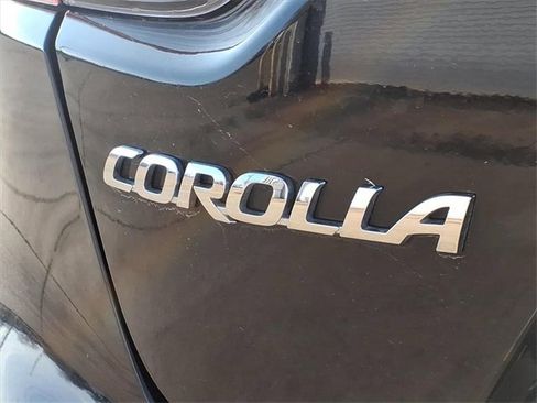 Used 2023 Toyota Corolla LE image 26