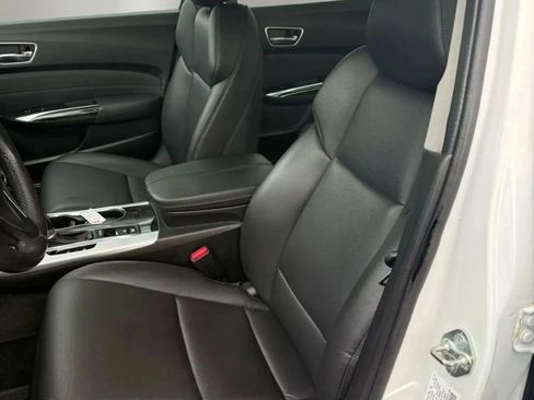 Used 2018 Acura TLX FWD image 15