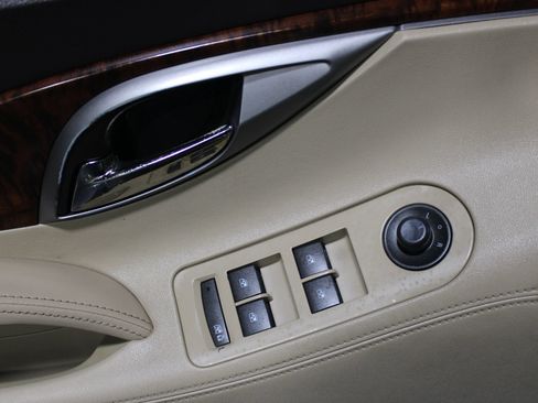 Used 2010 Buick LaCrosse CXL w/ Luxury Package FWD image 9