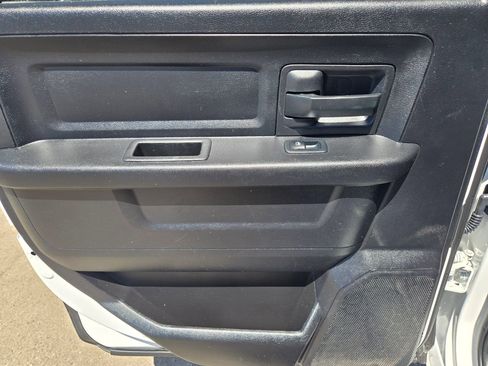 Used 2018 RAM 1500 Express image 12