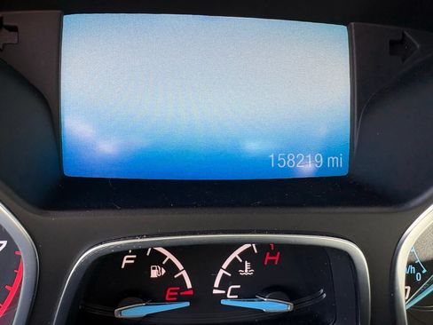 Used 2015 Ford Escape SE w/ Equipment Group 201A AWD/4WD image 12