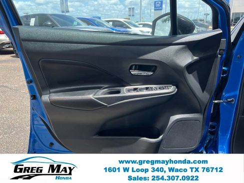 Used 2024 Nissan Versa SR FWD image 20