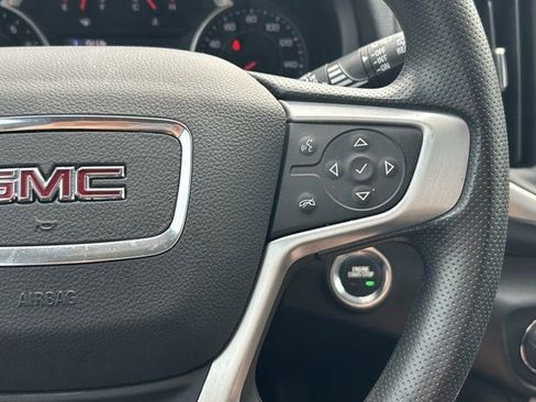 Used 2022 GMC Terrain SLE w/ Driver Convenience Package image 18