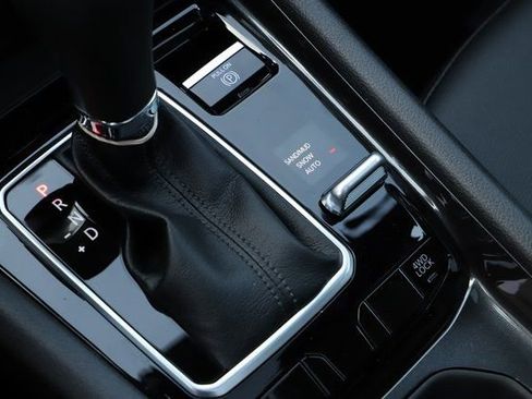 New 2024 Jeep Compass Latitude w/ Sun and Sound Group image 25