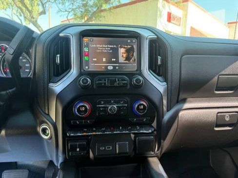 Used 2021 Chevrolet Silverado 1500 LT Trail Boss w/ Convenience Package II AWD/4WD image 15