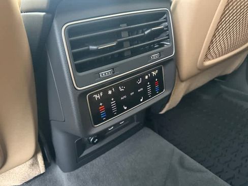 Used 2026 Audi Q8 Premium Plus image 31