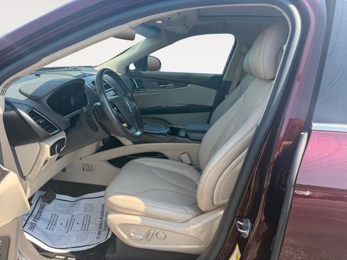 Used 2019 Lincoln Nautilus Reserve FWD image 17