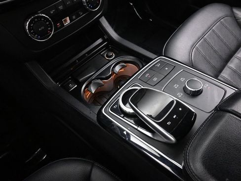 Used 2019 Mercedes-Benz GLS 450 4MATIC w/ Premium 1 Package image 40