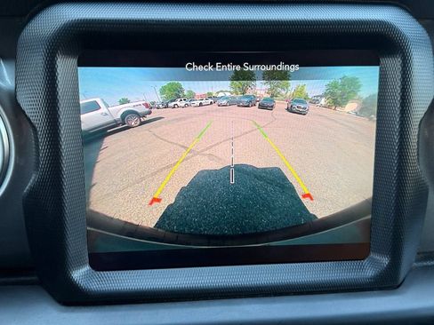 Used 2023 Jeep Wrangler Unlimited Sahara w/ Cold Weather Group AWD/4WD image 20