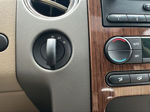 Used 2004 Ford F150 image 32