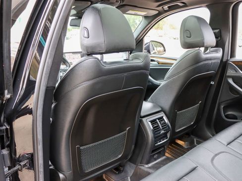 Used 2019 BMW X3 sDrive30i image 17