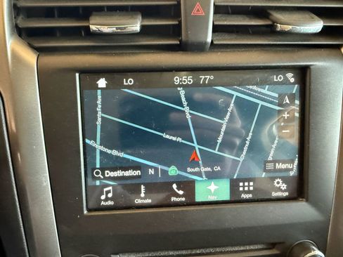 Used 2017 Ford Fusion SE w/ Fusion SE Technology Package FWD image 17