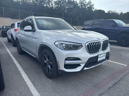 Used 2021 BMW X3 xDrive30i w/ Premium Package image 2